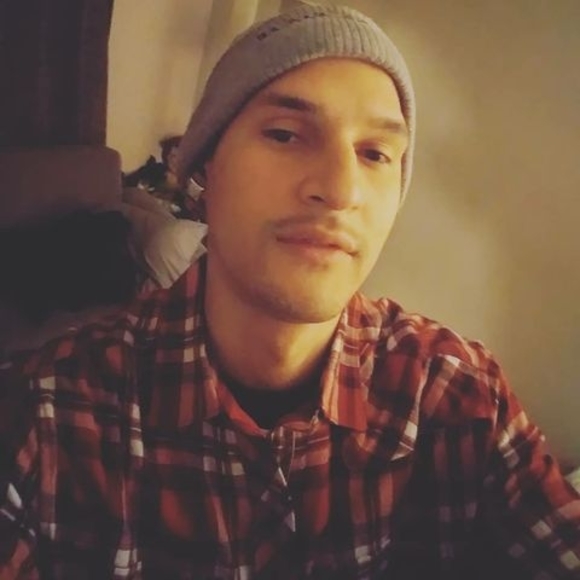 Profile Picture of Raymond Ayala (@raymond_ayala) on Poshmark