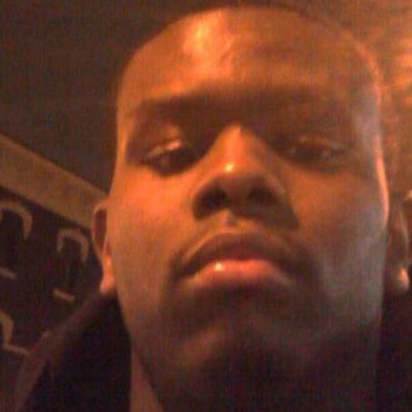 Profile Picture of Reggie Daye (@rdaye22) on Poshmark