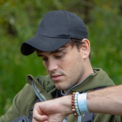 Profile Picture of Alex Richardson (@Wish_i_Was_Rich) on Twitter