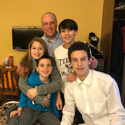 Profile Picture of Matt Redinger (@coachred11) on Twitter