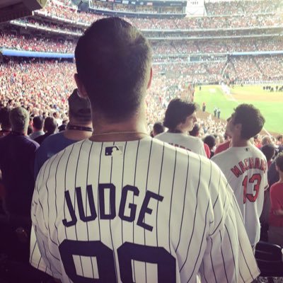 Profile Picture of Alex Martz (@al_martz89) on Twitter