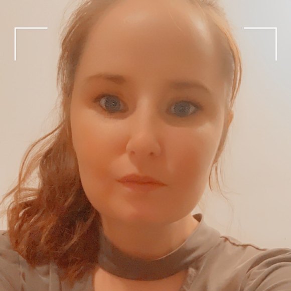 Profile Picture of Deeanna Hunter (@deeannajordan) on Poshmark