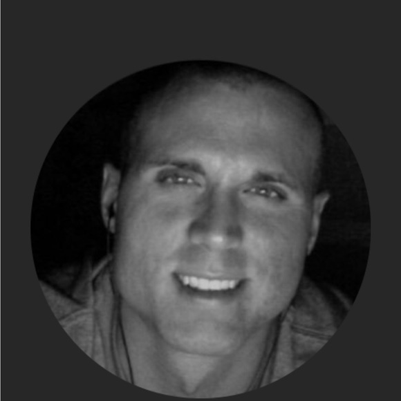 Profile Picture of Matthew Bedenbaugh (@mattbedenbaugh) on Poshmark