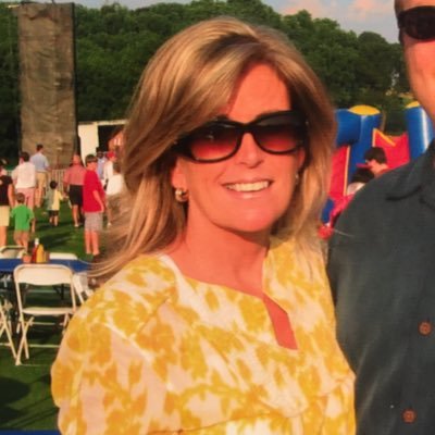 Profile Picture of Kathy Devine (@kathydevo) on Twitter