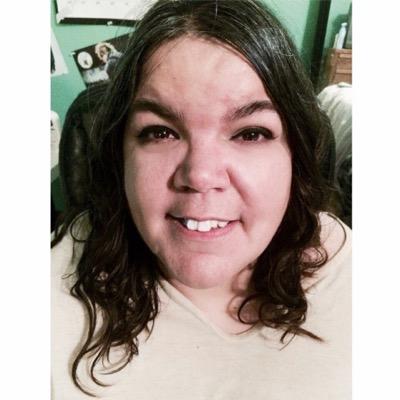 Profile Picture of Lori Nguyen (@celinacody2) on Twitter