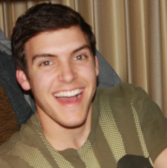 Profile Picture of Jonathan Maertens (@jmaertens09) on Poshmark