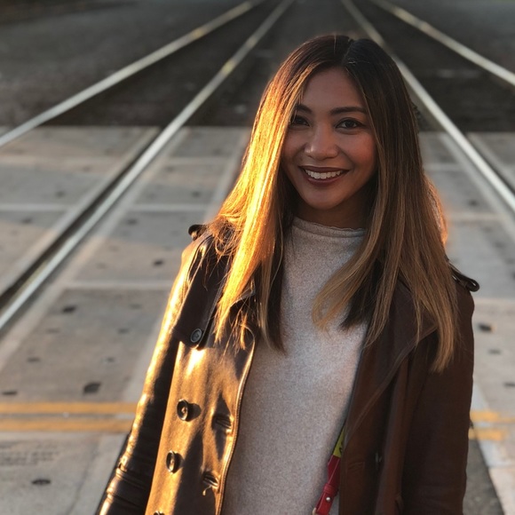 Profile Picture of Raychel Klein (@rraayy) on Poshmark