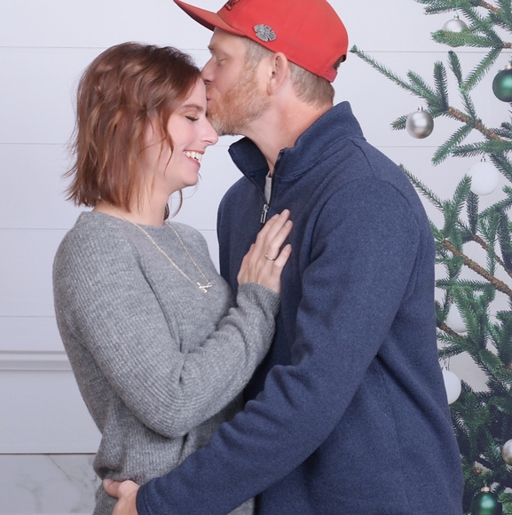 Profile Picture of Sara Olley (@saraolley) on Poshmark