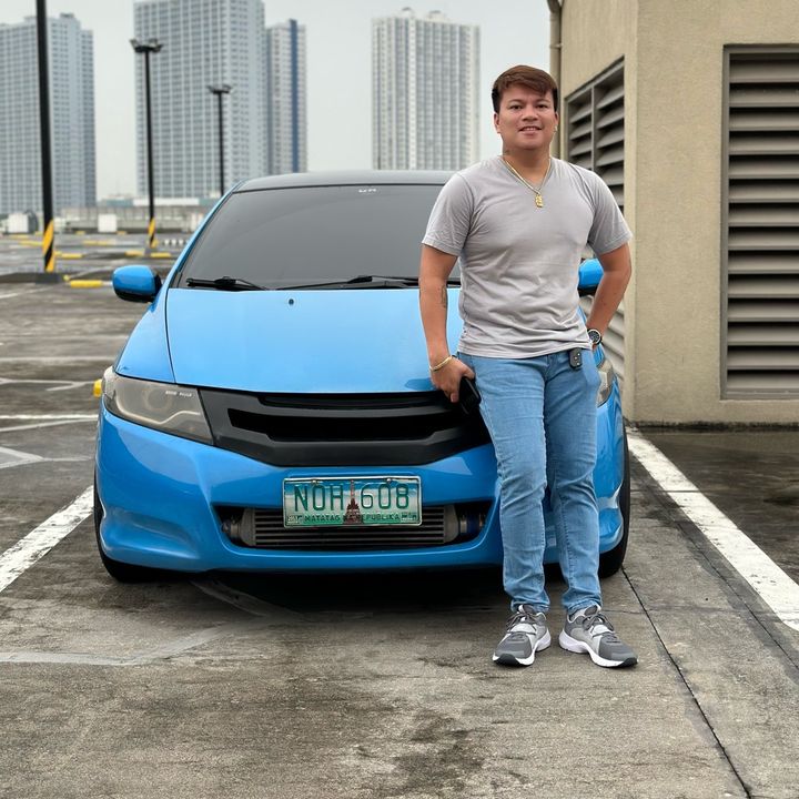 Profile Picture of Joseph Monteron Valleser (@@josephvalleservlog) on Tiktok