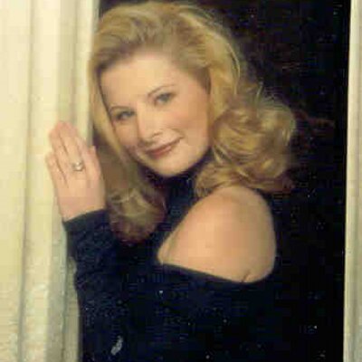 Profile Picture of Darcey Gordon (@pinkyponker) on Twitter