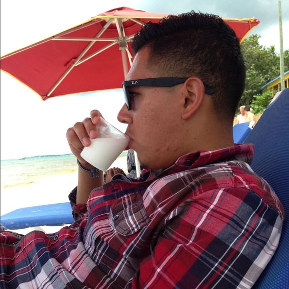 Profile Picture of Erik Picazo (@erikpicazo) on Poshmark