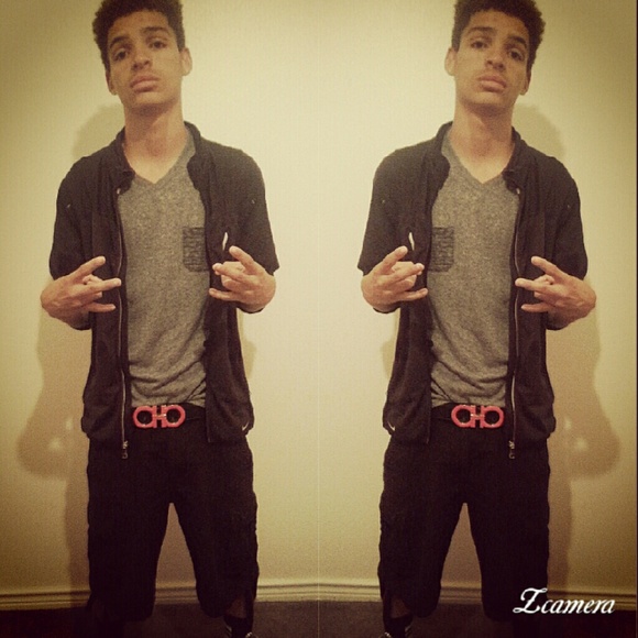 Profile Picture of Travis Stanley (@kvng_travo) on Poshmark