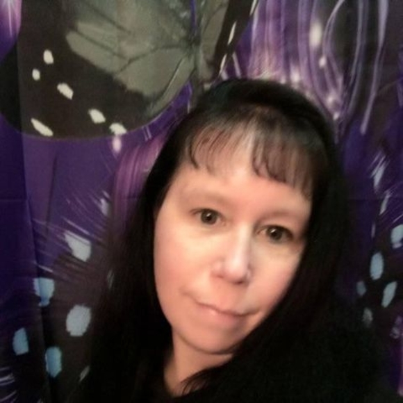 Profile Picture of Brenda Peterson (@brenda_419) on Poshmark