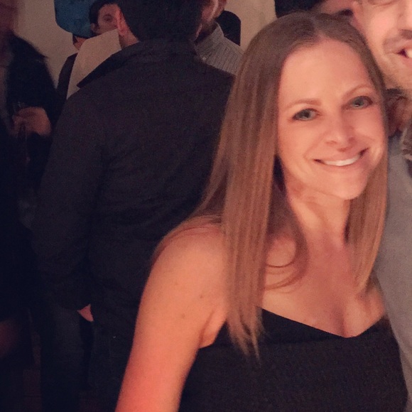 Profile Picture of Abigail Shechtman (@as002001) on Poshmark