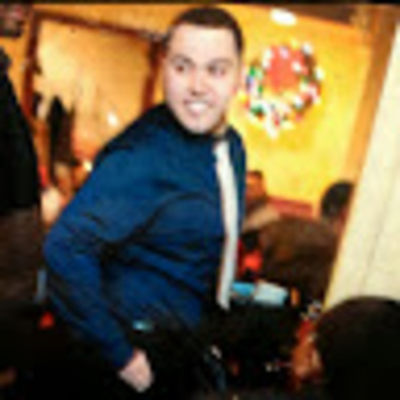 Profile Picture of Eric Hernandez (@erichernande702) on Poshmark