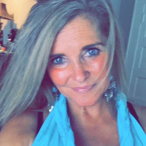 Profile Picture of Crystal Joyce (@harrison3117) on Poshmark