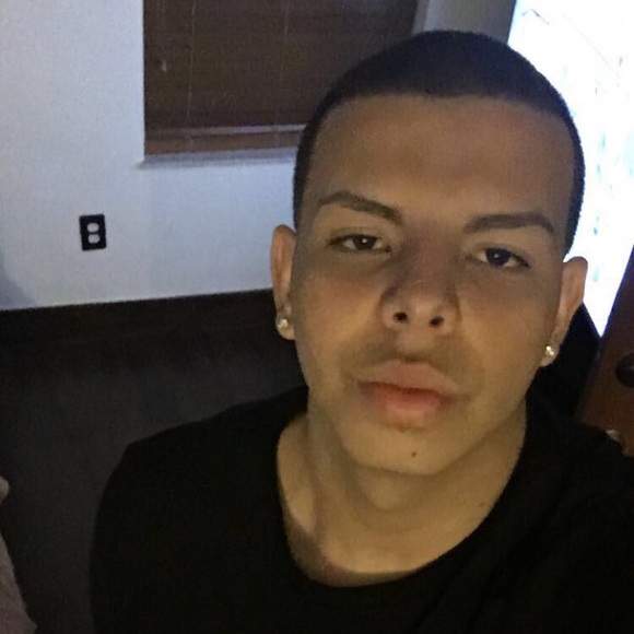 Profile Picture of Daniel Matute (@dany50499) on Poshmark