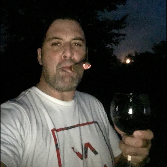 Profile Picture of Mike Mata (@globalmike7) on Poshmark