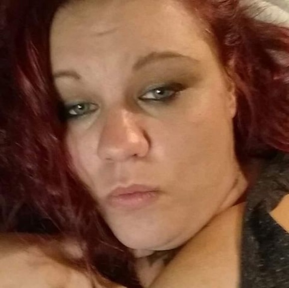 Profile Picture of Crystal Simon (@simoncrystal98) on Poshmark