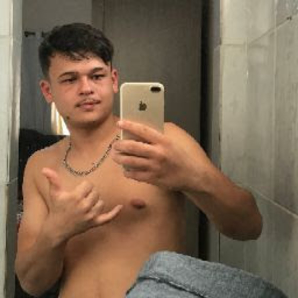 Profile Picture of Matheus Souza (@ms6124097) on Poshmark