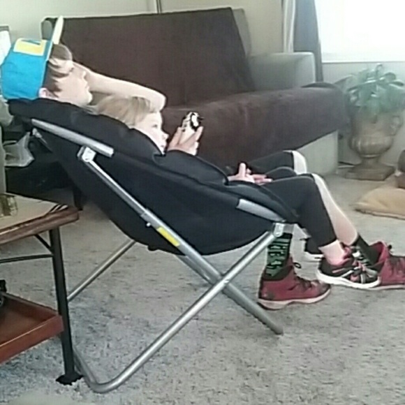 Profile Picture of Shelby Waliser (@swaliser) on Poshmark