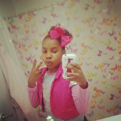 Profile Picture of Celeste Larry (@CelesteLarry) on Twitter