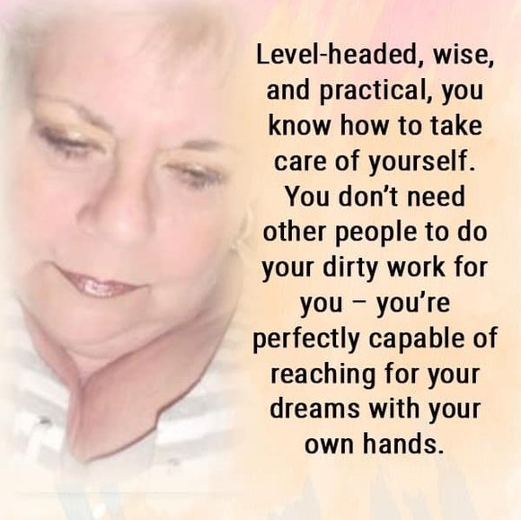 Profile Picture of Rozalynne Roelen-bowen (@rozalynneb) on Poshmark