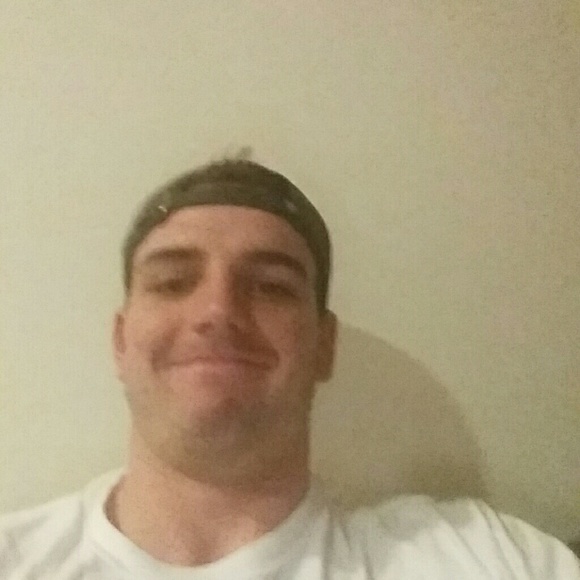 Mike Christian - Poshmark Profile Picture of Mike Christian (@mchrist6) on Poshmark