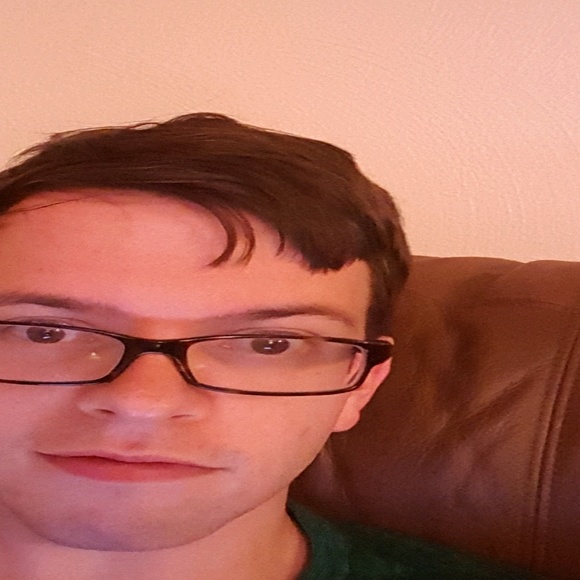 Profile Picture of Carson Marshall (@carsonian95) on Poshmark