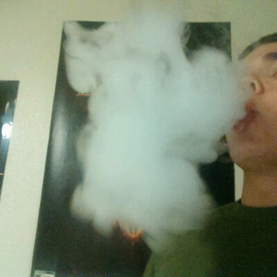 Profile Picture of Trevor Boyer (@BlackCapVaper) on Twitter