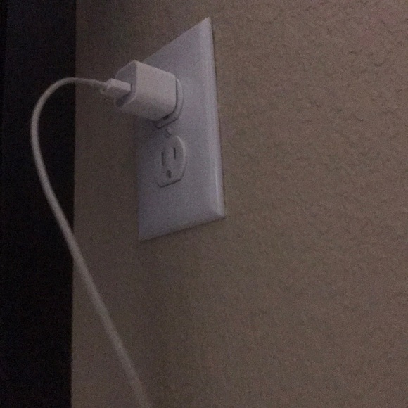 Profile Picture of Mario Luera (@mluera0503) on Poshmark