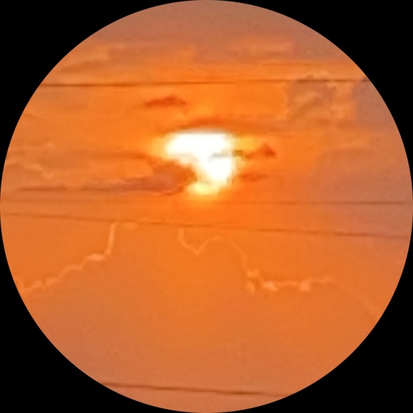 Profile Picture of Lucero Calderon (@lucero_calderon) on Poshmark