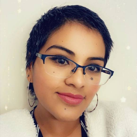 Profile Picture of Angelica Morales (@angelicamora665) on Poshmark
