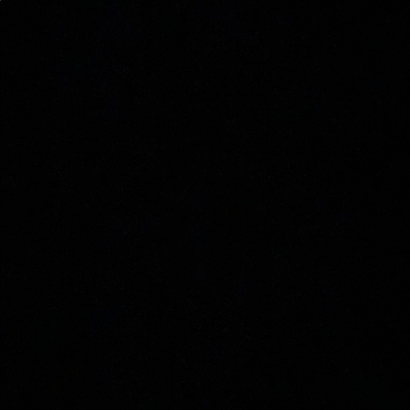 Profile Picture of Dembe Dembe (@alaa276) on Poshmark