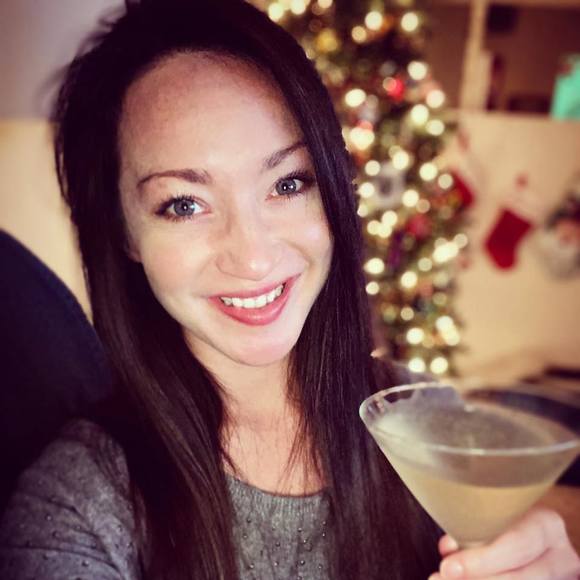 Profile Picture of Hope Tinstman (@hopeisyourhero) on Poshmark