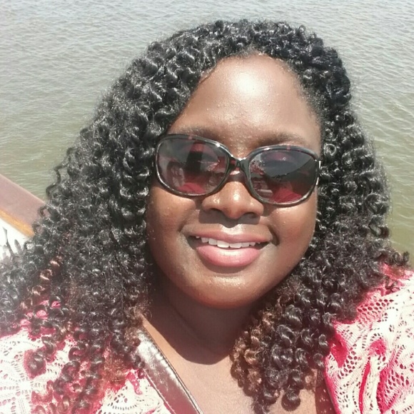 Profile Picture of Tamyra Mcseed (@themba71998) on Poshmark