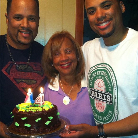 Profile Picture of Steve Chicoye (@mommasboy81) on Poshmark