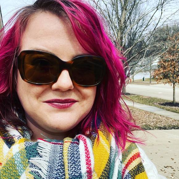 Profile Picture of Sara Eidem (@saraeidem) on Poshmark