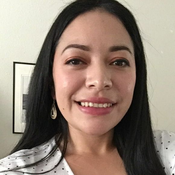 Profile Picture of Geralee Camacho (@geraleecamacho) on Poshmark