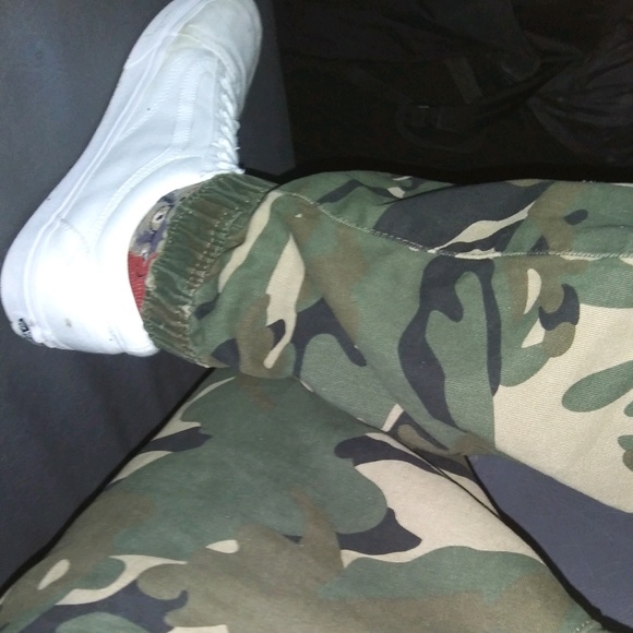 Profile Picture of John Bean (@johnnyb831) on Poshmark