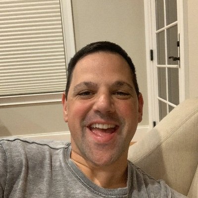 Profile Picture of Neil Raphael (@NeilRaphael3) on Twitter