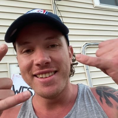 Profile Picture of SNACKS (@chris_coughlin3) on Twitter