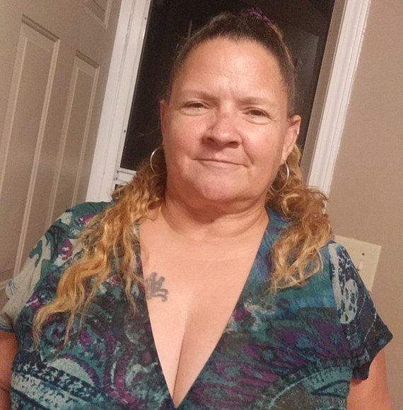 Profile Picture of Annette Krobath (@annette_121) on Poshmark