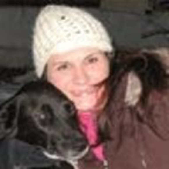 Profile Picture of Nichole Noyer (@stormqueen11) on Poshmark