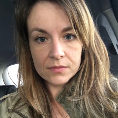 Profile Picture of Heidi Scott (@Heidieila) on Twitter