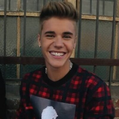 Profile Picture of JUSTIN WE LOVE YOU (@JustinIsMyHerro) on Twitter