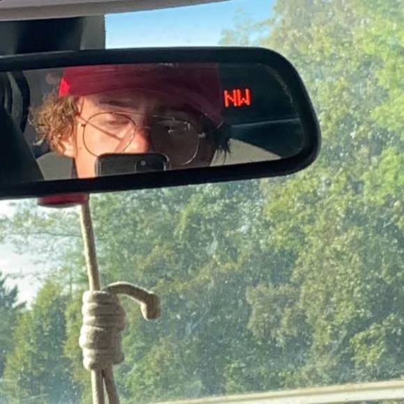 Profile Picture of Blaine Cheaney (@blaineec) on Poshmark