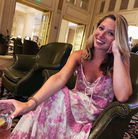 Profile Picture of Amanda Moxham (@amoxturkey) on Poshmark