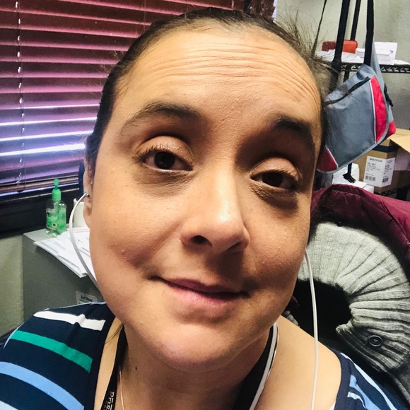 Profile Picture of Nadia Mitchell (@nadiamitchel517) on Poshmark