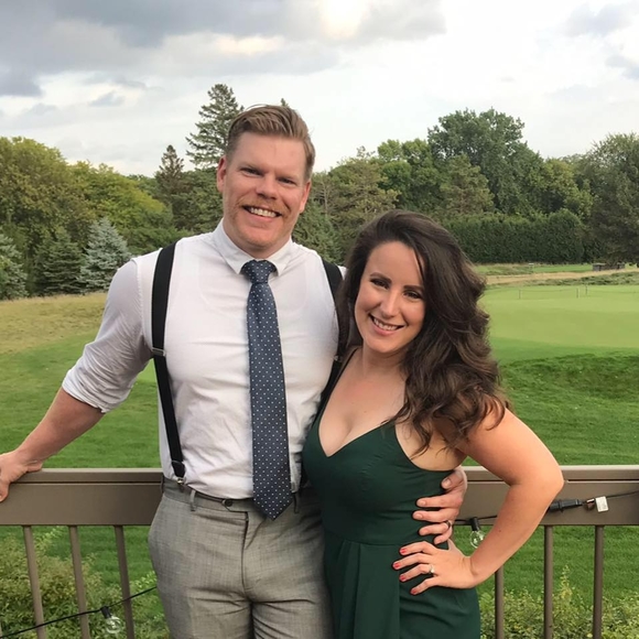 Profile Picture of Lauren Swarts (@lswarts0413) on Poshmark